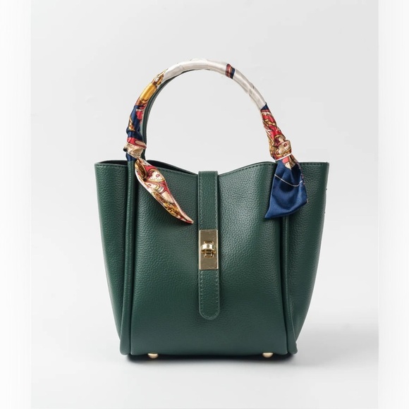 Handbags - Elegant Green Handbag with Twilly Handle
